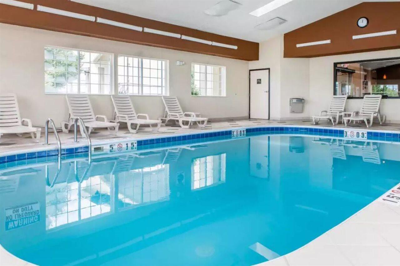 Comfort Suites Колумбус Экстерьер фото